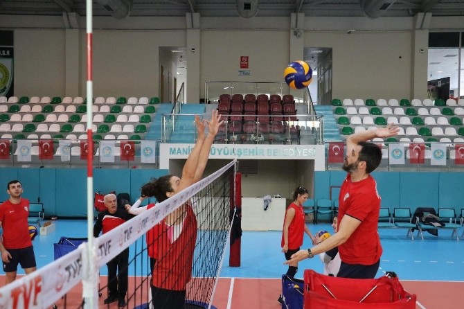 Büyükşehirin Sultanları, Vakıfbanka Hazırlanıyor