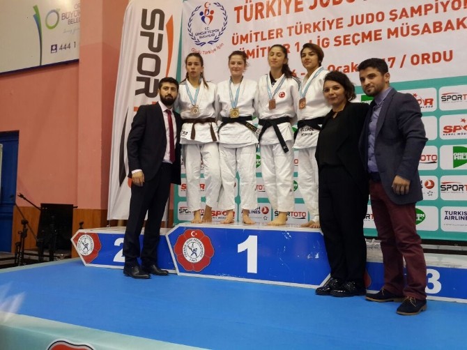 Büyükşehirli Judoculardan 8 Türkiye Derecesi