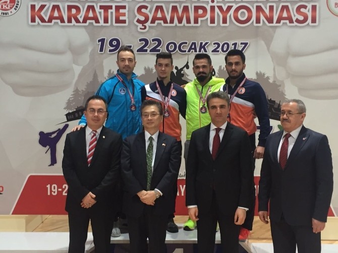 Büyükşehirli Karateciler, Boludan 5 Dereceyle Döndü