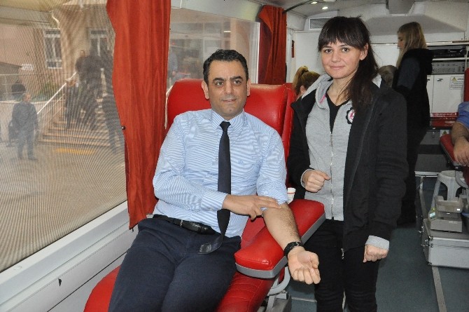 Çanakkale Devlet Hastanesinde Kan Bağışı