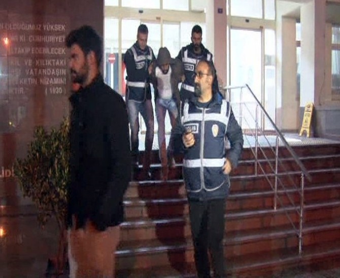 Çanakkaledeki Büfe Baskını