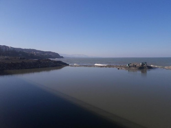 Çaturoğlu:balıkçı Barınağına Mendirek Yapılacak