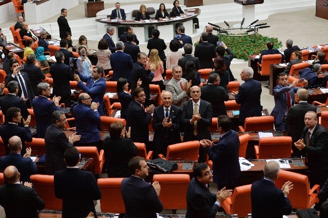 Chpden Anayasa Değişiklik Teklifi Protestosu