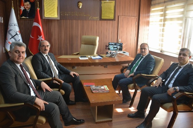 Daire Başkanları Kilisi Ziyaret Etti