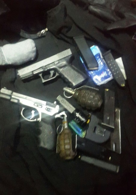 Diyarbakırda 3 Terörist Silahlarıyla Birlikte Yakalandı