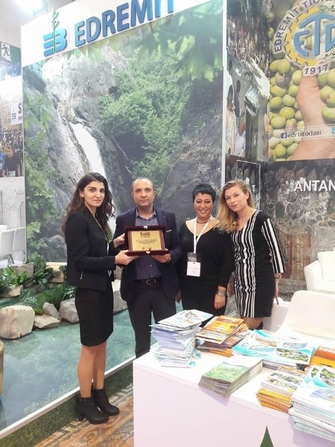 Edremit Emıttte Destinasyonlar Dalında En İyi Tanıtım Ödülü Aldı
