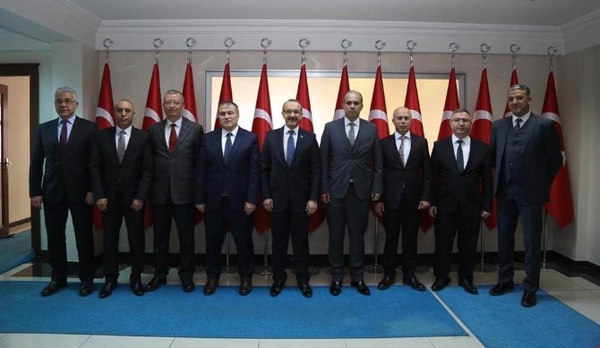 Emniyet Müdürlerinden Vali Yavuza Ziyaret