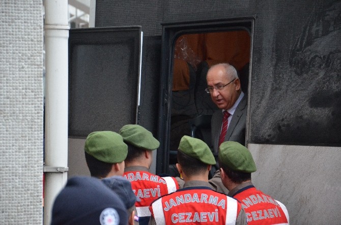 Fetö Sanığı Dört Komutanın Tahliye Talepleri Reddedildi