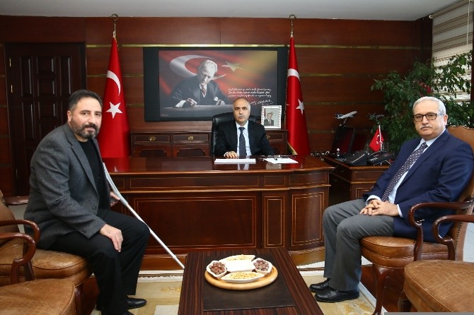 Gazi Özel Harekat Polisinden Giresun Valisi Karahana Ziyaret