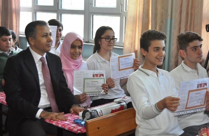 Gaziantepte 572 Bin Öğrenci Karne Aldı