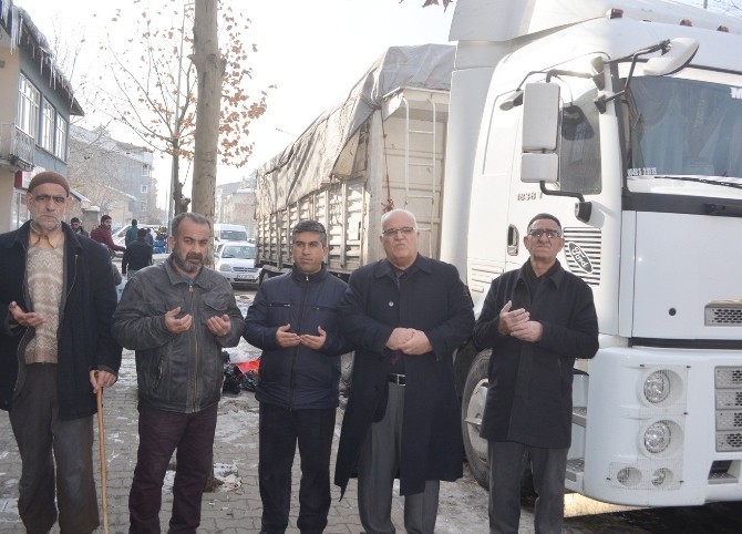 Gençten Halepe 1 Tır Daha Yardım Gönderildi