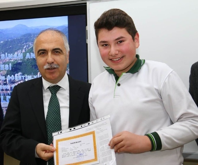 Giresunda 77 Bin 586 Öğrenci Karne Sevinci Yaşadı.