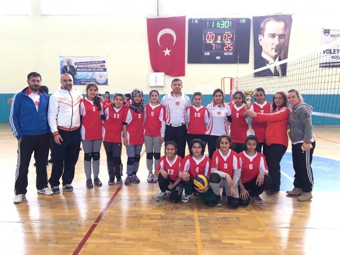 Iğdır Cumhuriyet Ortaokulu Birinci Oldu