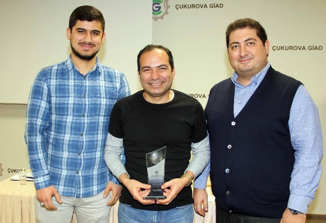 İzgören: Türkiyenin Sorunu İşsizlik Değil, Bilgisizlik