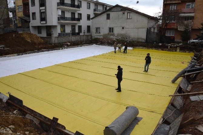 İzmitte 1 Milyon 984 Bin Tllik Gençlik Merkezi Projesi