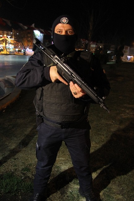 Kahramanmaraşta Asayiş Uygulamasında 4049 Şahıs Sorgulandı