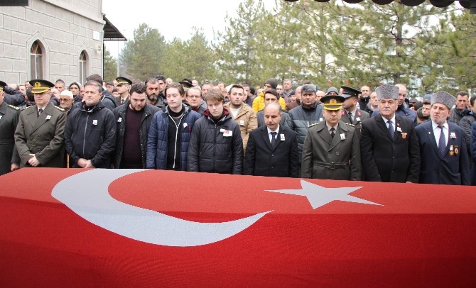 Kalp Krizi Sonu Hayatını Kaybeden Astsubay Askeri Törenle Uğurlandı