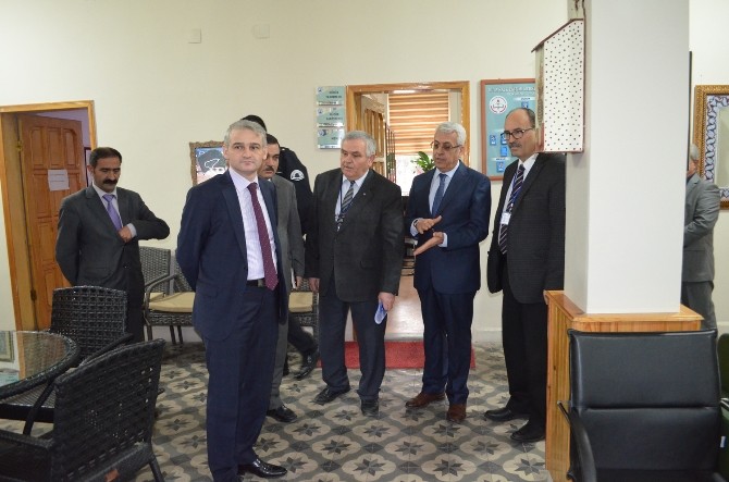 Kaymakam Güvenden Halk Eğitim Merkezine Ziyaret