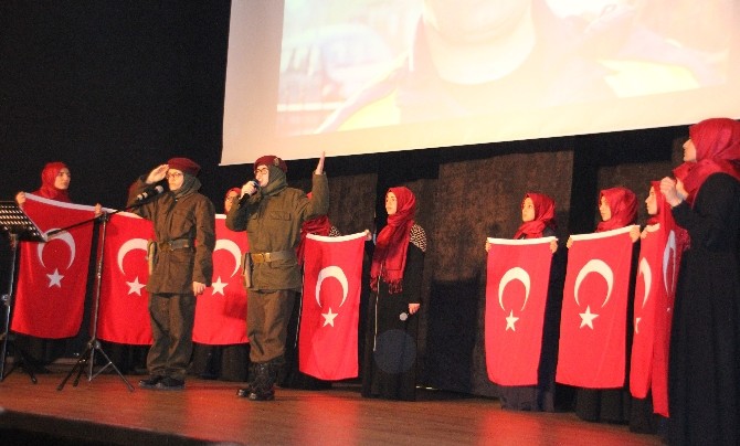 Kız Öğrencilerden 15 Temmuz “Şehadet Gecesi” Etkinliği