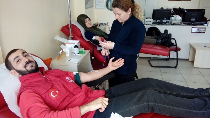 Kızılayın Çağrısına Gençler Duyarsız Kalmadı