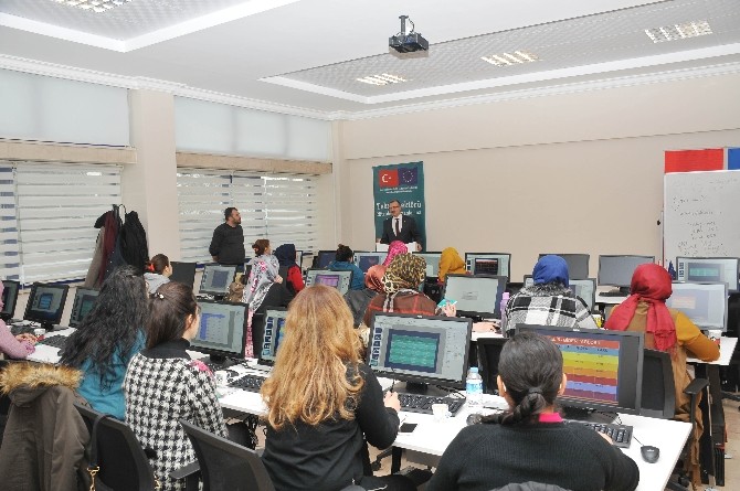 Ksodan Tekstil Sektörüne Modacı Yetiştirecek Proje