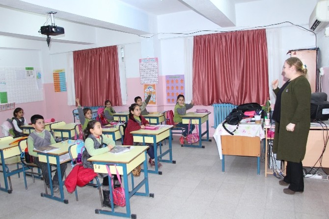 Kuşadasında Çocuklar İçin Geri Dönüşüm Eğitimi Devam Ediyor