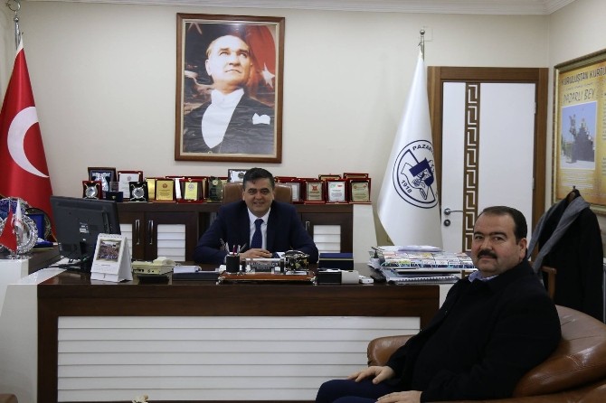 Kütahya Ak Parti Merkez İlçe Başkanı Korkmazdan Başkan Yalçına Ziyaret