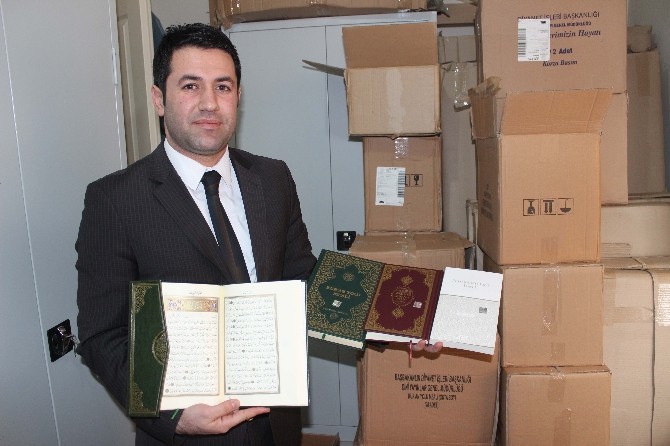 Kyk Yurtlarında Barınan Öğrencilere Dini Kitap