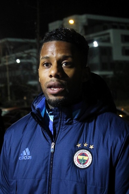 Lens: Fenerbahçede Kalmak İsterim