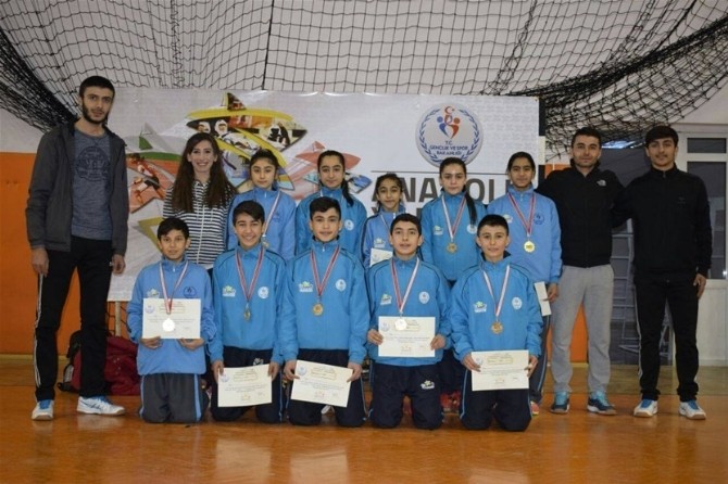 Malatya Badmintonda 1. Oldu