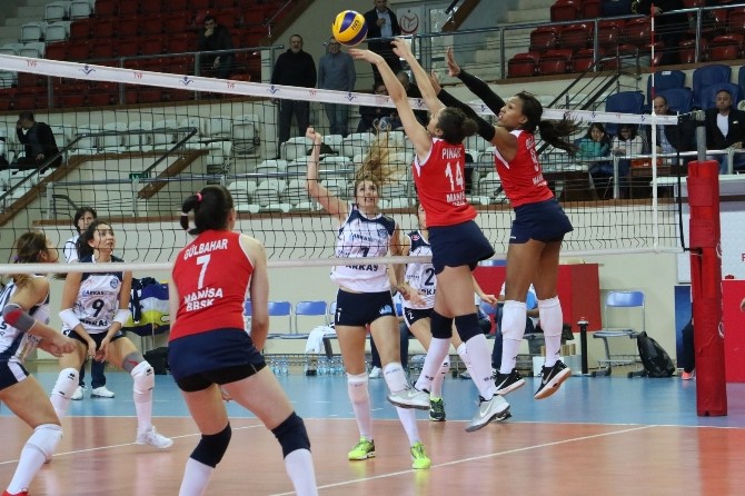 Manisanın Sultanları Arkasa Acımadı: 0-3