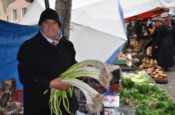 Meşhur Örenli Pırasası, Pazarın Ve Sofraların Olmazsa Olmazı