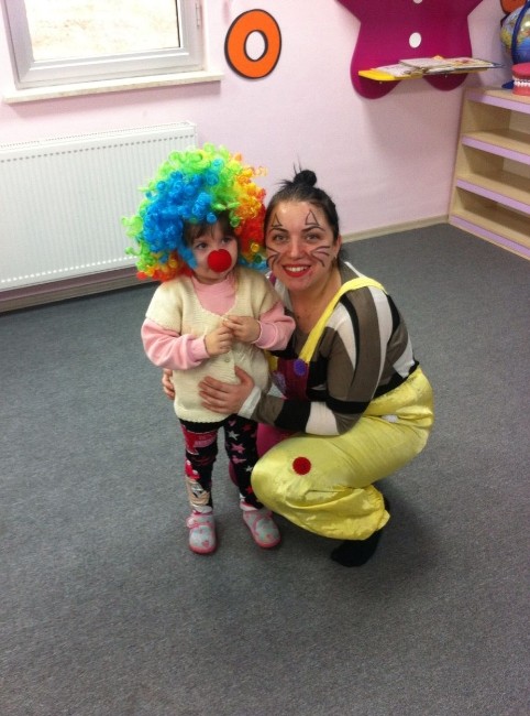 Nezaket Okulları Tatilde Drama Eğitimi Veriyor