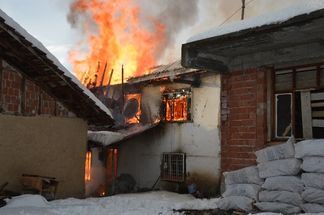 Niksarda Ev Yangını: 1 Ölü