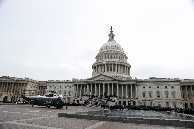 Obama, Kongre Binasından Ayrıldı