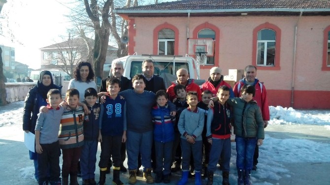 Öğrencilerden Halepe Yardım