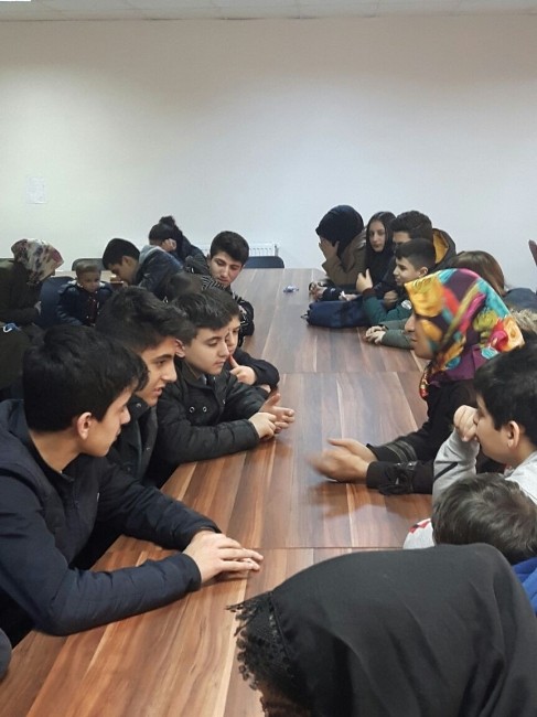 Öğrencilerinden Anlamlı Davranış