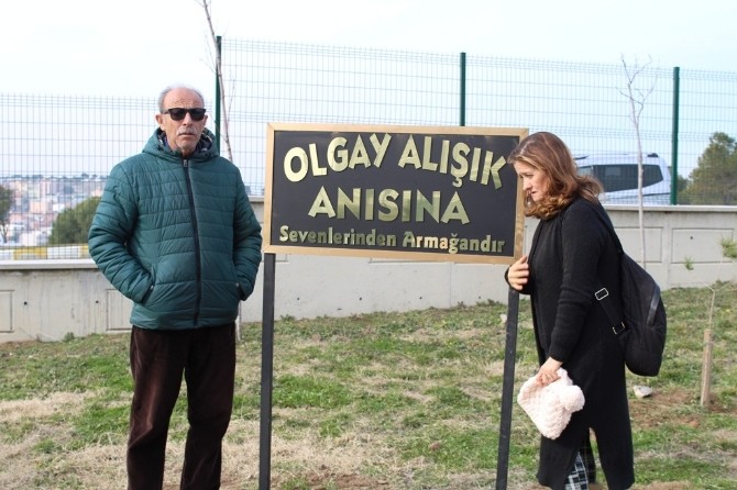 Ölen Çocukları İçin Hastane Bahçesini Ağaçlandırdılar