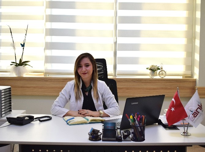 Psikolog Burcu Sevinç Çetin: “Kötü Karneye Kızmak Çözüm Değildir”