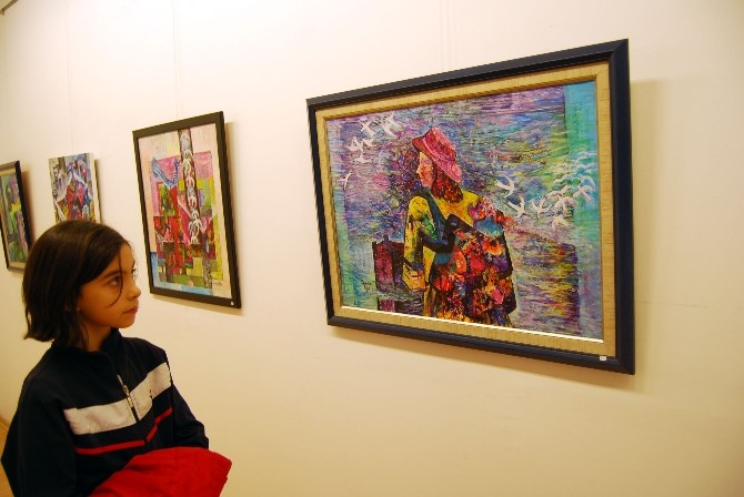 Remziye Oğanın Kolaj Sergisi