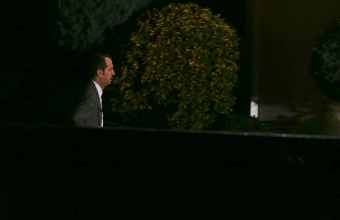 Saffet Sancaklı Eşinin Kaldırıldığı Hastaneye Geldi