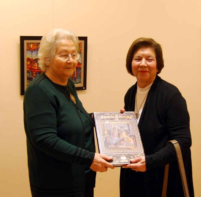 Sanko Sanat Galerisinde Kolaj Sergisi