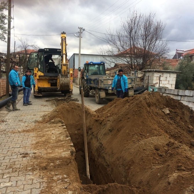 Sarıgölde Eskiyen Kanalizasyon Hatları Yenileniyor