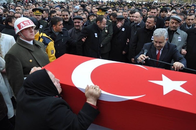 Şehit Uzman Çavuş Son Yolculuğuna Uğurlandı