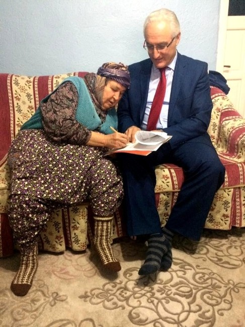 Sgk Sarıgöl İlçe Müdüründen Örnek Davranış