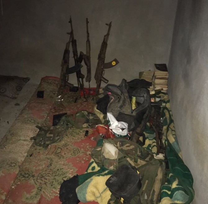 Sığınakta Silah Ve Mühimmat Ele Geçirildi