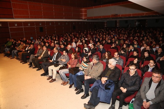 ‘Sıradışı Martı Oyunu Sergilendi