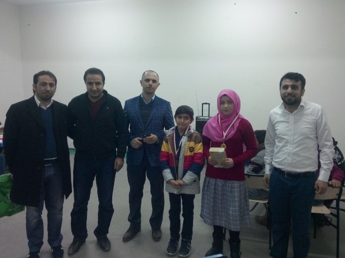 Siyer-İ Nebi Yarışmasında Dereceye Girenler Ödüllendirildi