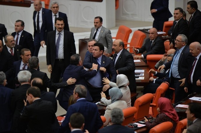 Tbmm Genel Kurulunda Gerginlik