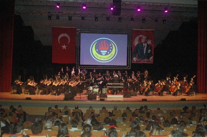 Ted Senfoni Orkestrasından Geleneksel Yeni Yıl Konseri